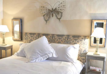 Shabby-Chic Cottage Bedroom